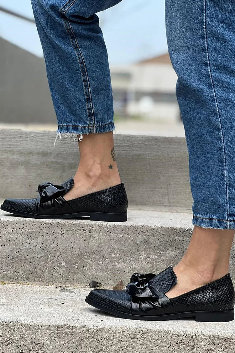 Women's Lightweight Slip-On Black Loafers With Shiny Bow