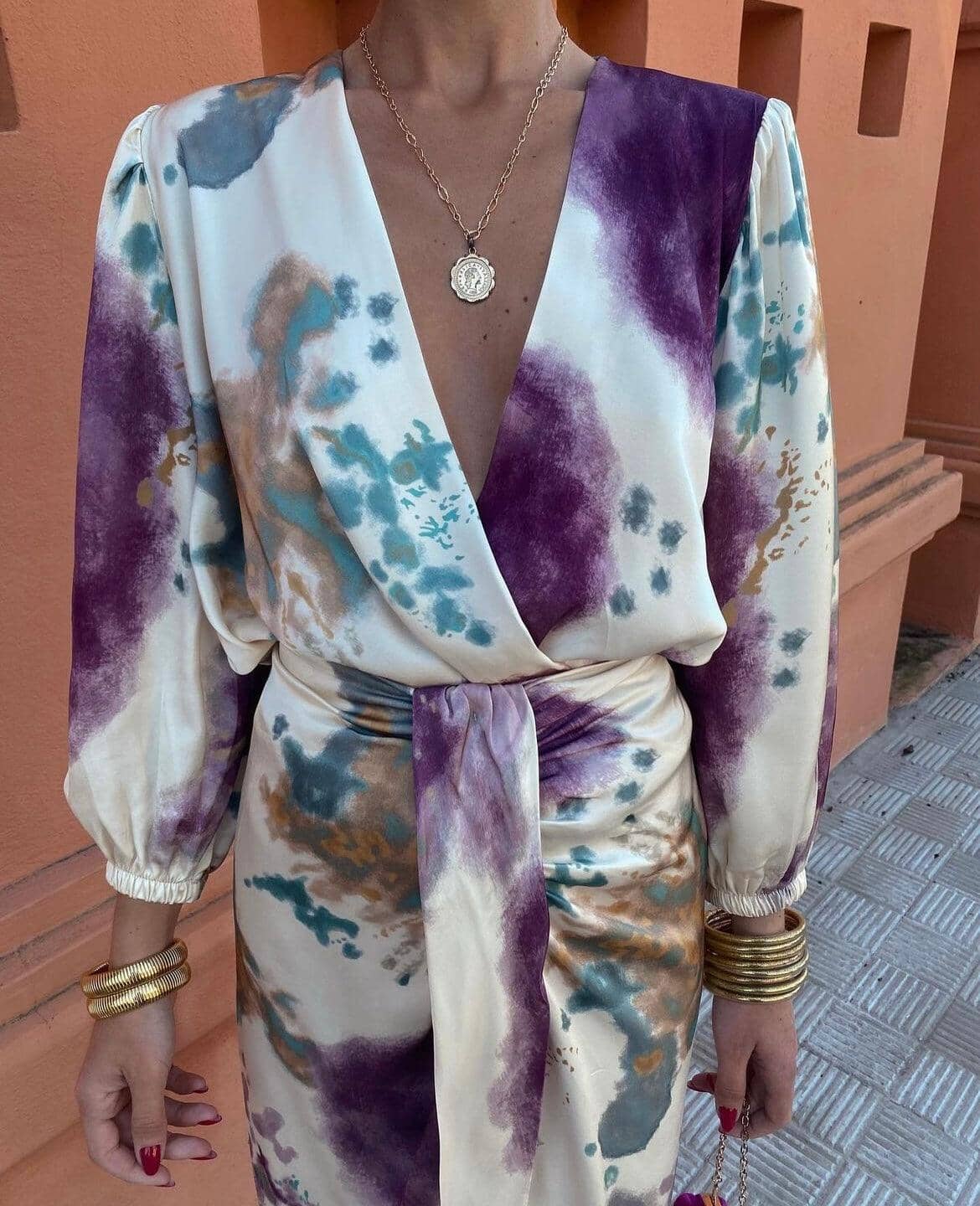 Mora | Elegant Women's Dress with V-Neck and Long Sleeve