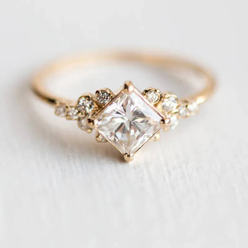 Leonor | Elegant Ring of Queen Delysian