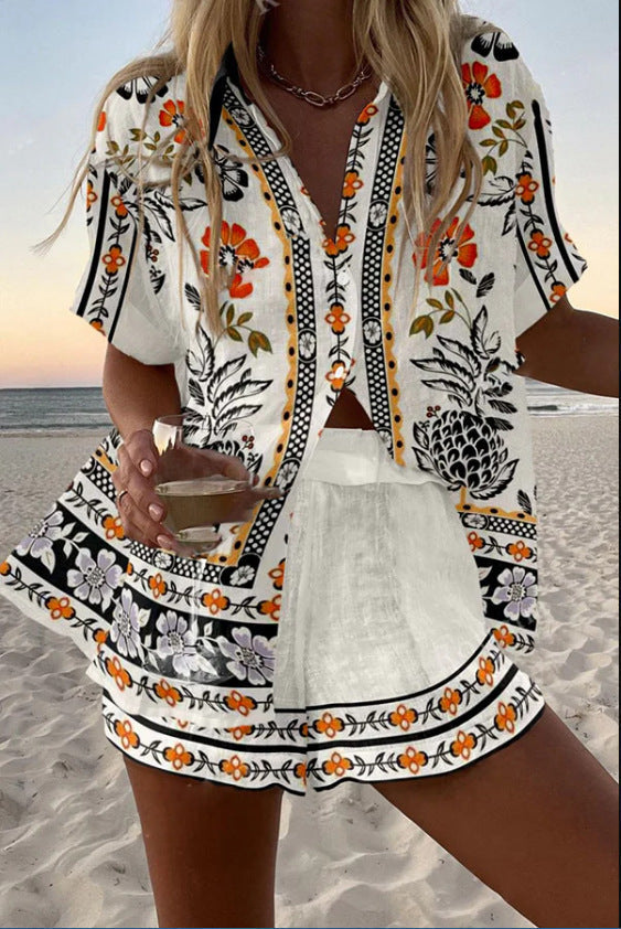 Irella | Women's Relaxed Short set with floral print.