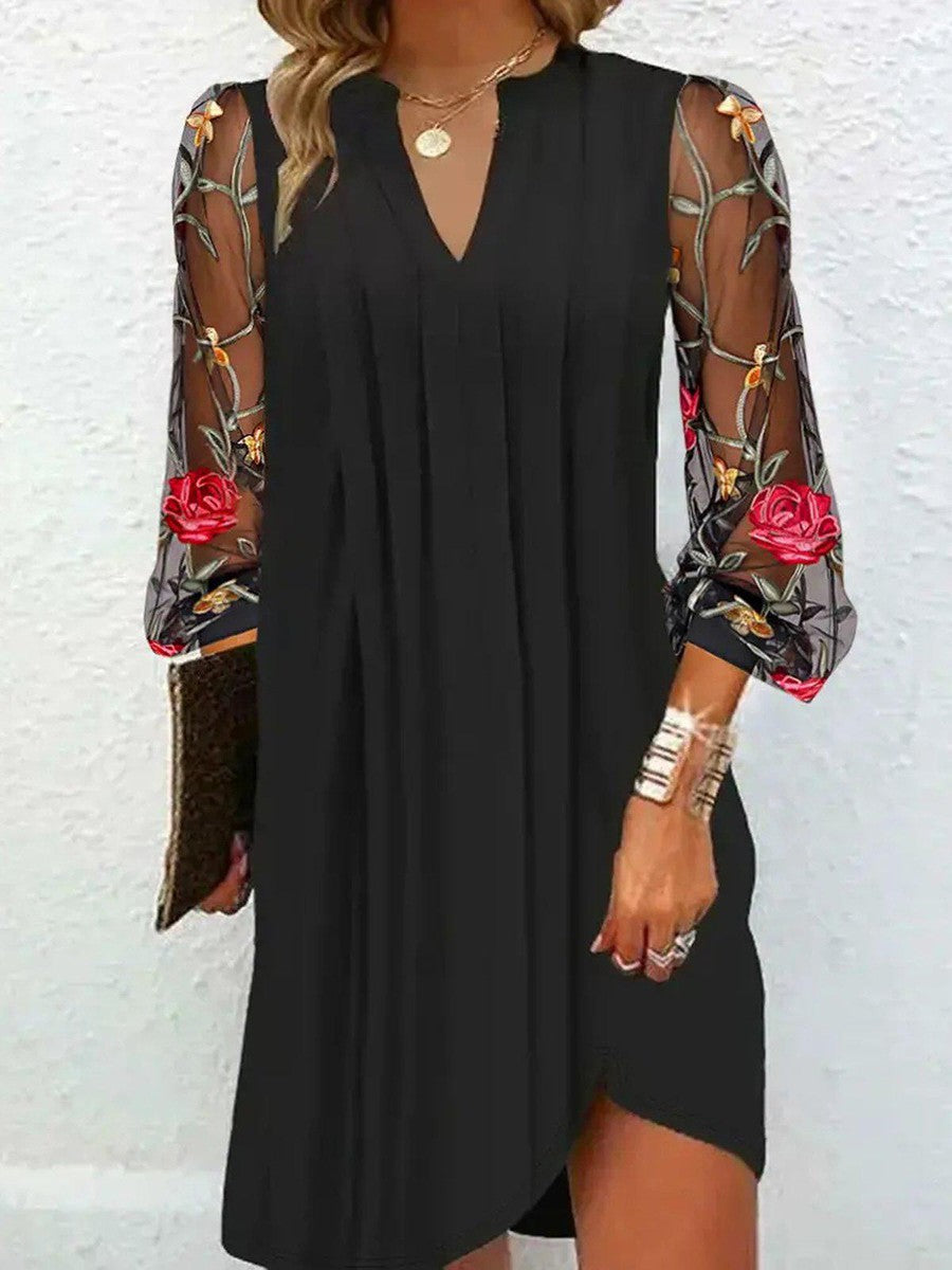 Renée | Women's Elegant Mini Dress with V-Neck