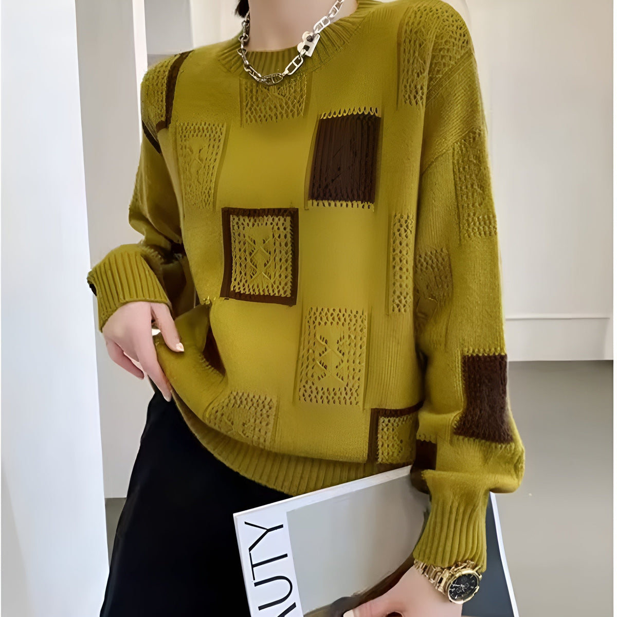 Alida | Women's Elegant Sweatshirt with Cut-Out