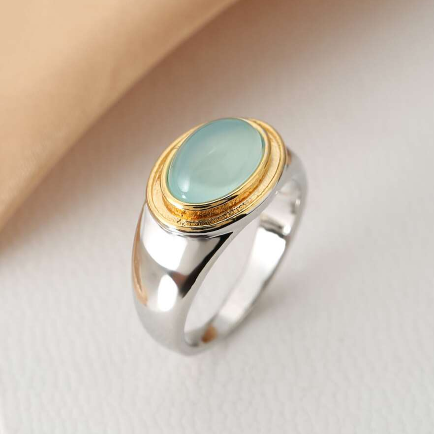 Danna | Vintage Ring with Green Garnet