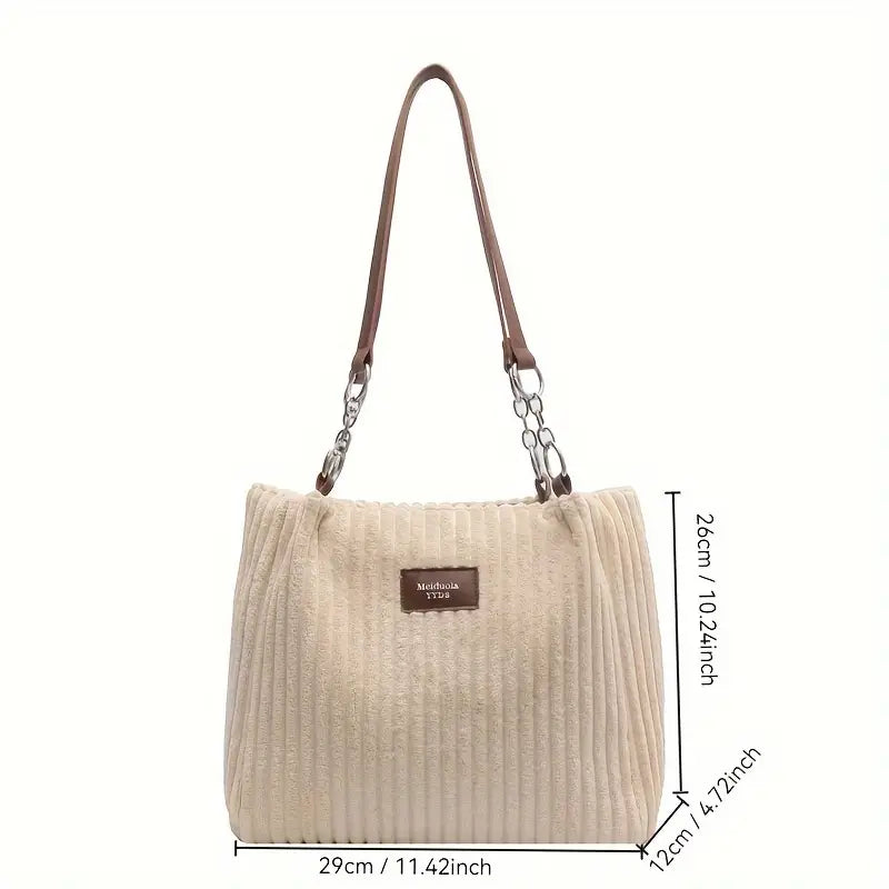 Alvhilde | Soft ribbed bag with stylish metal chain