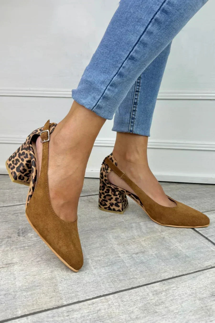Women's Pointed-Toe Leopard Print Heel Slingbacks
