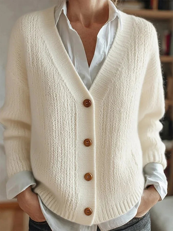 Merida | Women's Relaxed Vintage Winter Cardigan