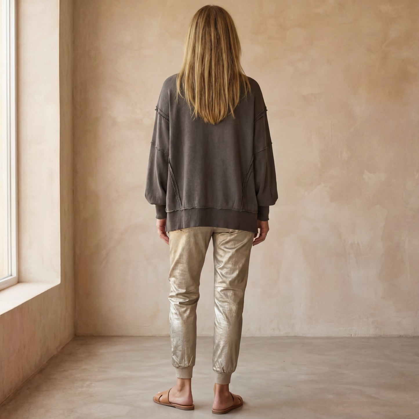 Brina | Women's Relaxed Top and Trousers Ensemble