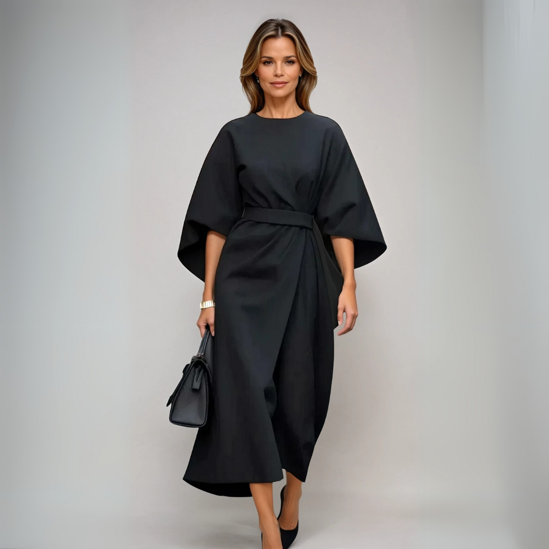 Sophia | Women's Timeless Elegance with Round Neck