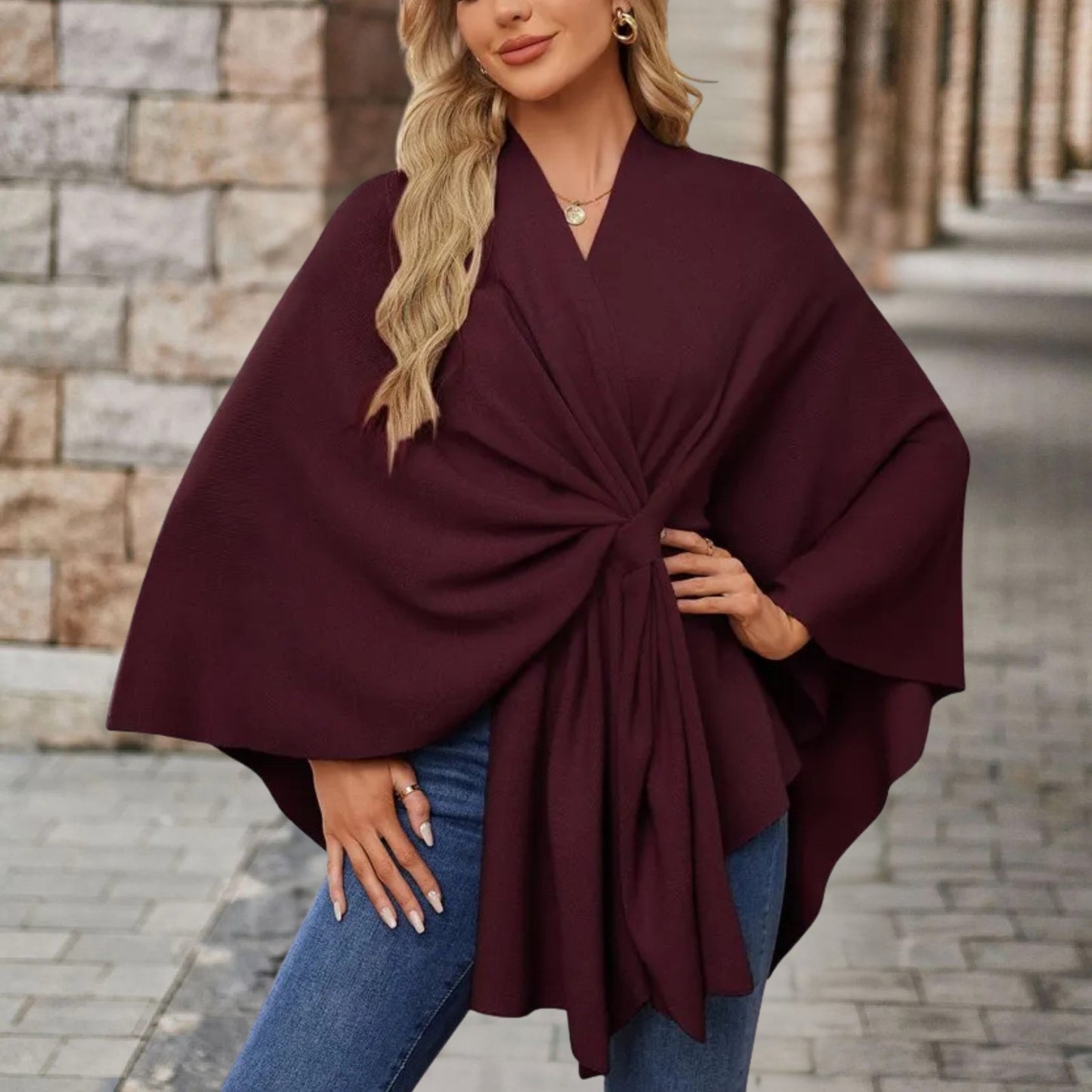 Lia | Women's Chic Poncho