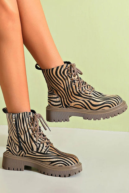 Women's Cushioned Lace-Up Zebra Pattern Shoes With Laces