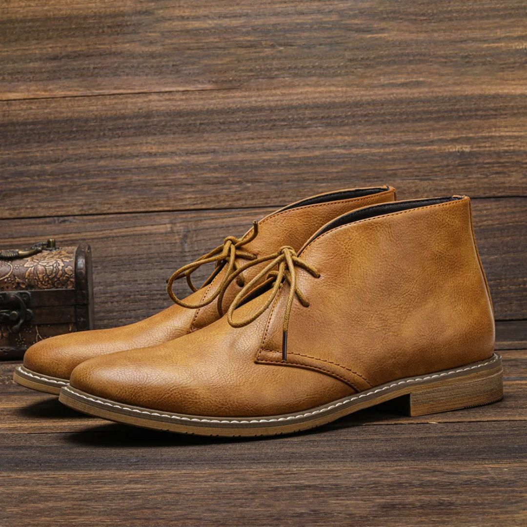 Herold | Cushioned Lace-Up Chukka Boots