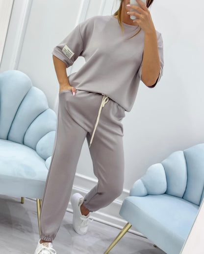 Women's Relaxed Outfit: Solid Top and Trousers Set