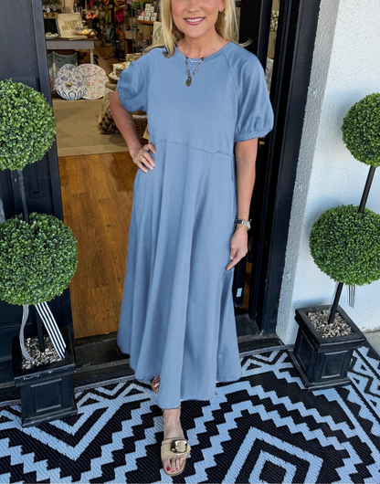 Women's Elegant Maxi Dress with Puff Sleeves and Round Neck