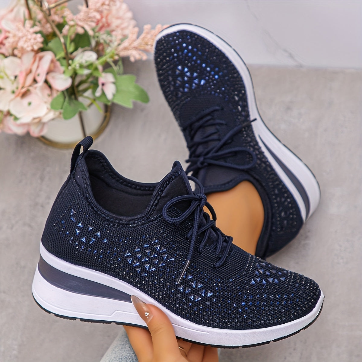 Women's Cushioned Lace-Up Comfortable Breathable Orthopedic Trainers for Everyday Wear