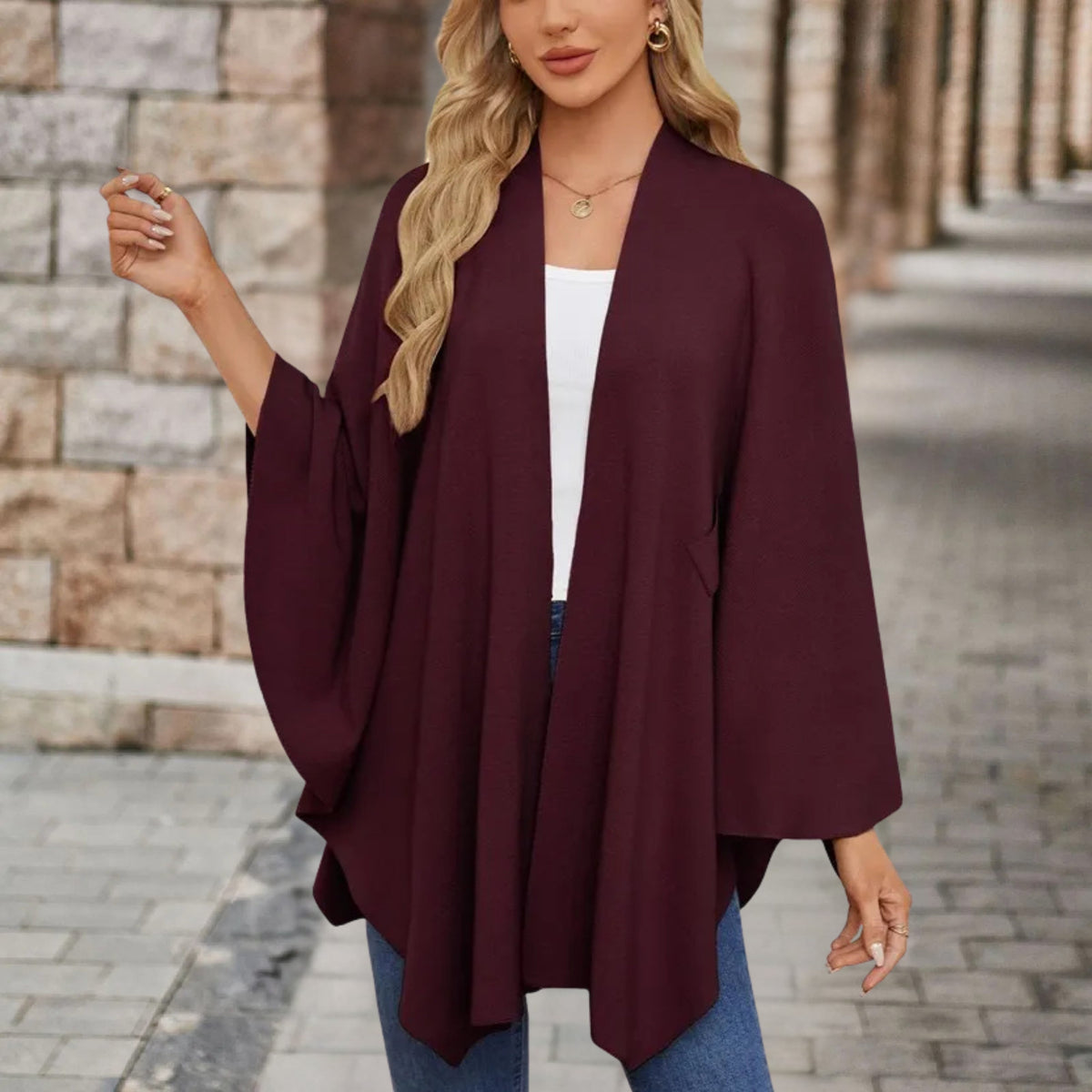 Lia | Women's Chic Poncho