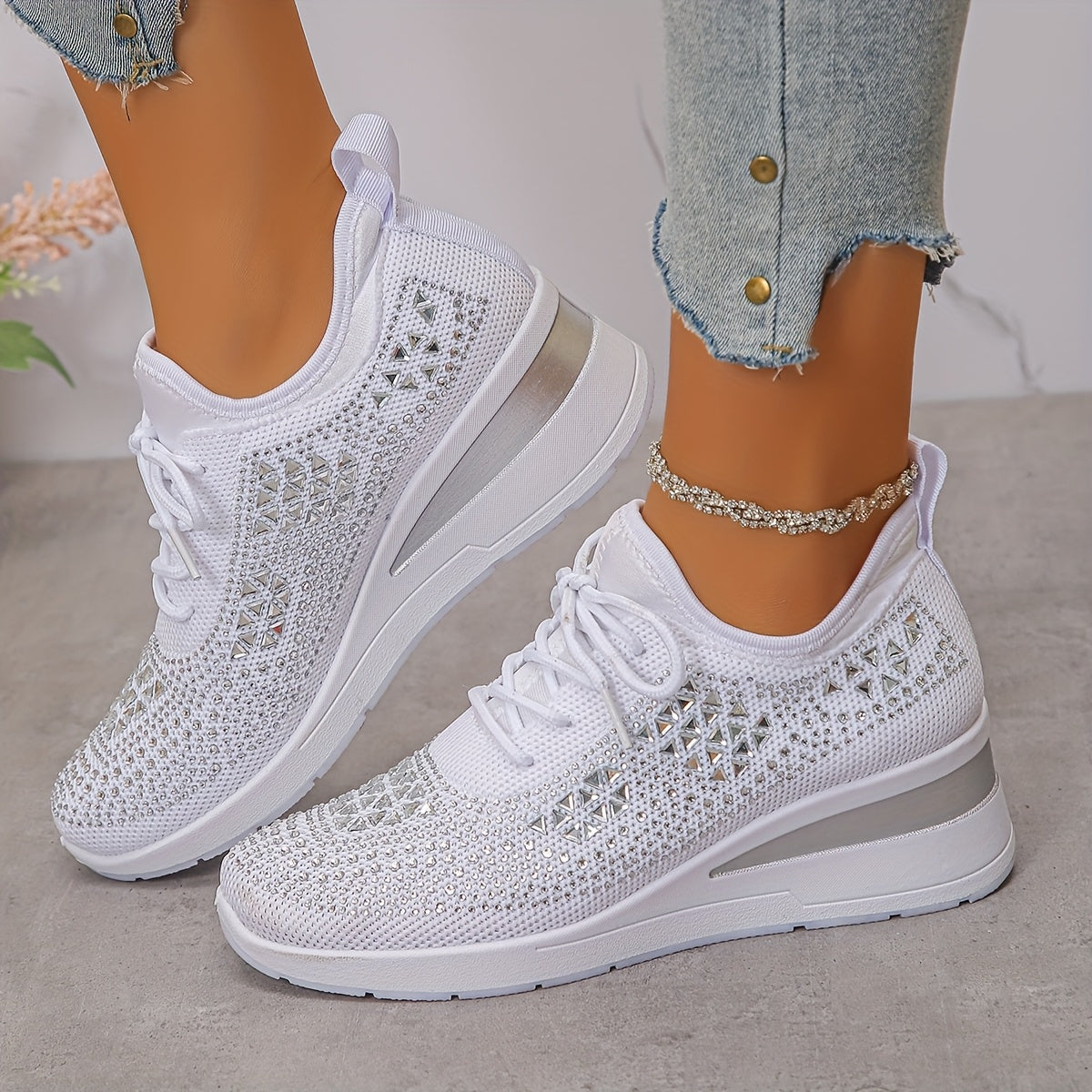 Women's Cushioned Lace-Up Comfortable Breathable Orthopedic Trainers for Everyday Wear