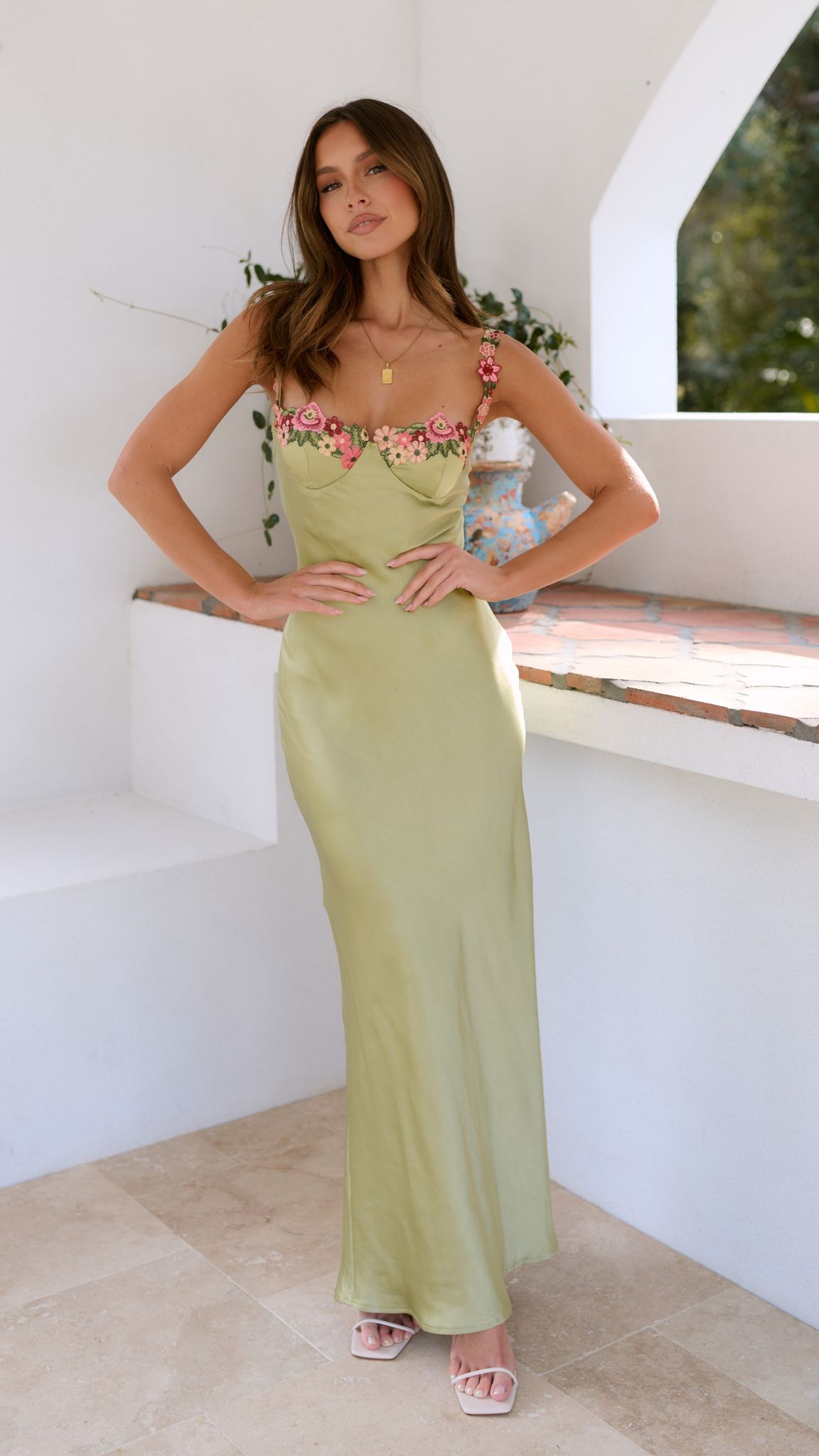 Luz | Women's Embroidered Stitching Solid Colour Dress