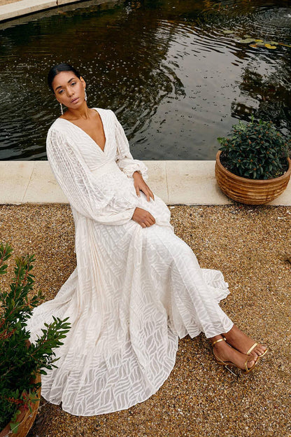 Florie | Women's Elegant Long V-Neck Maxi Dress