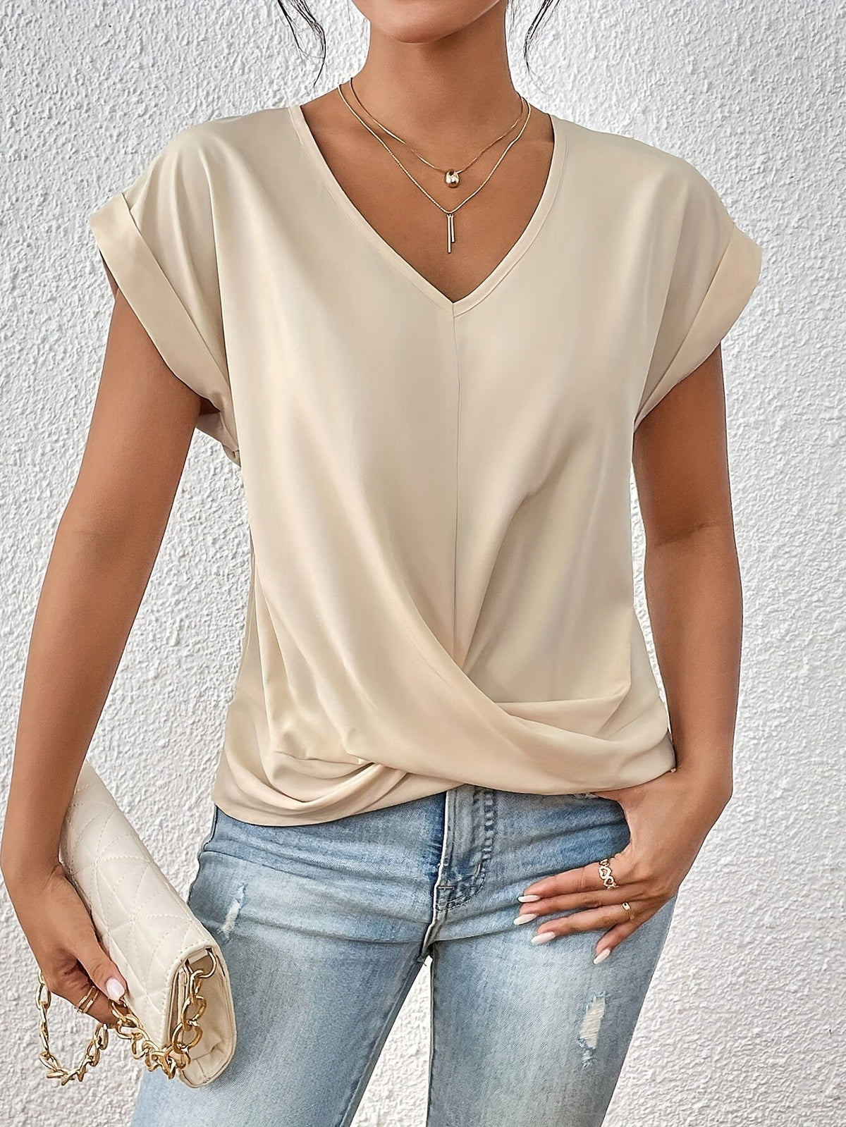 Cleo | Women's Casual T-Shirt with Sweetheart Neckline