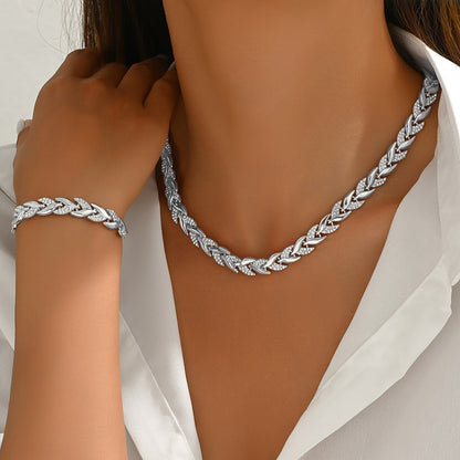 Isla | Fishtail Set with Rhinestone Accents
