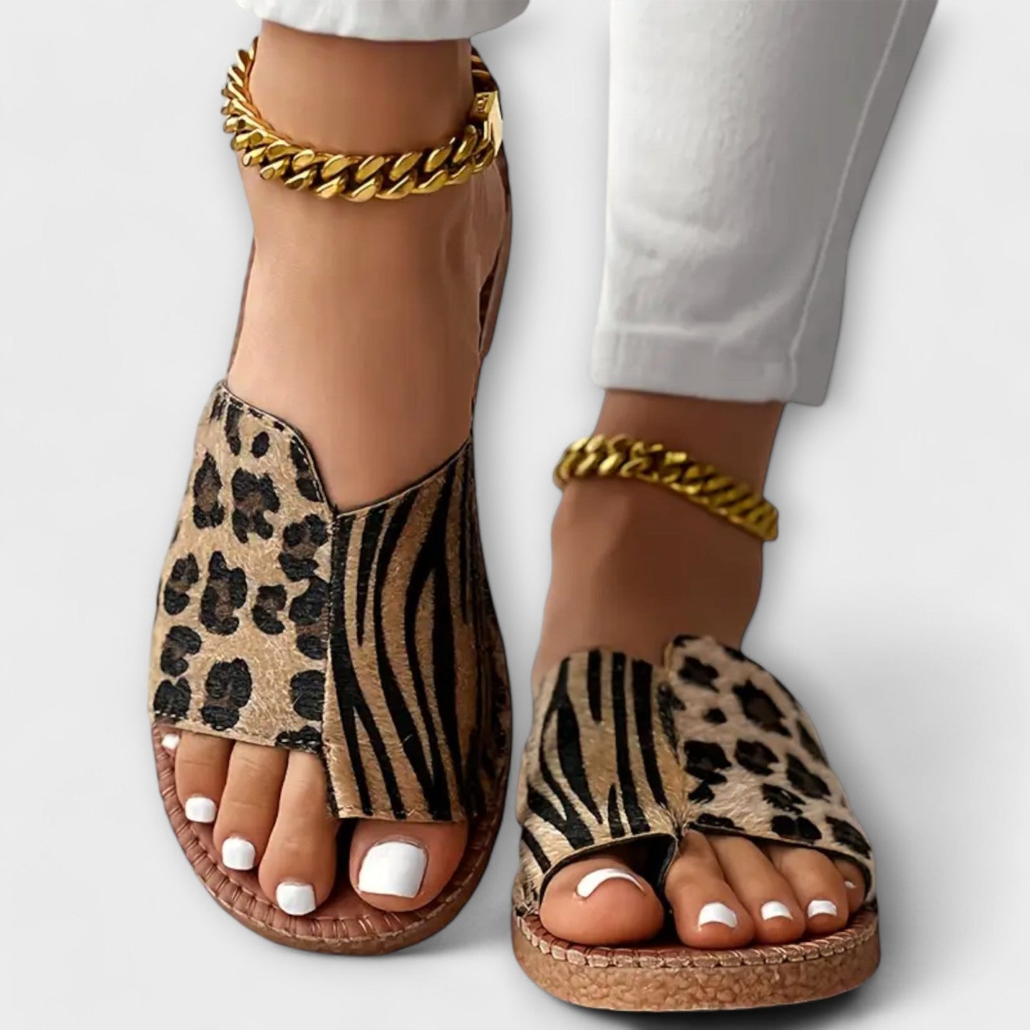 Lyan | Women's Cushioned Open-Toe Stylish Bicolour Slippers with Leopard Print