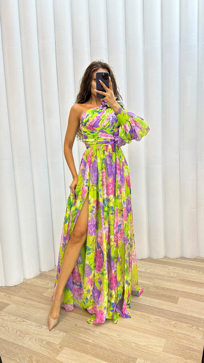 Isabella | Women's Stunning Flowing Gown