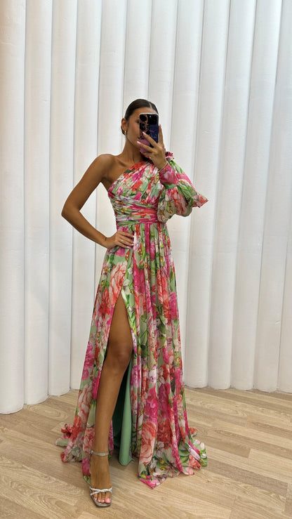 Isabella | Women's Stunning Flowing Gown