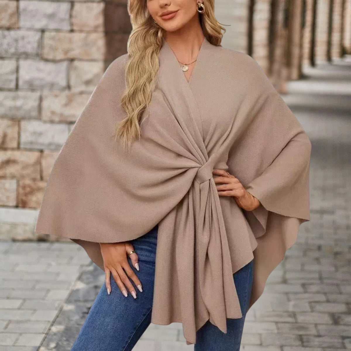 Lia | Women's Chic Poncho