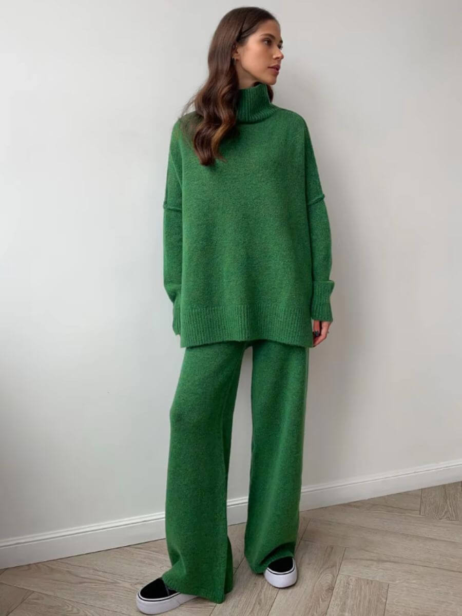 Liora | Women's Relaxed Turtleneck Set with Long Sleeve