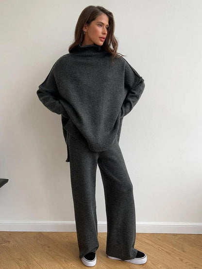 Liora | Women's Relaxed Turtleneck Set with Long Sleeve