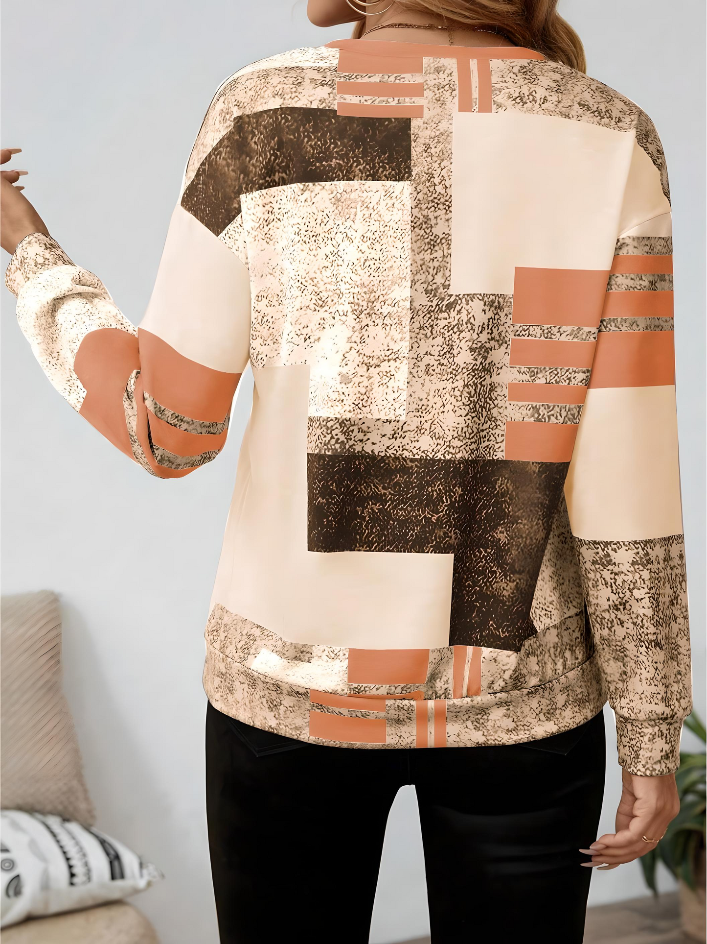 Kaimana | Women's Relaxed Chic Vintage-Inspired Sweatshirt
