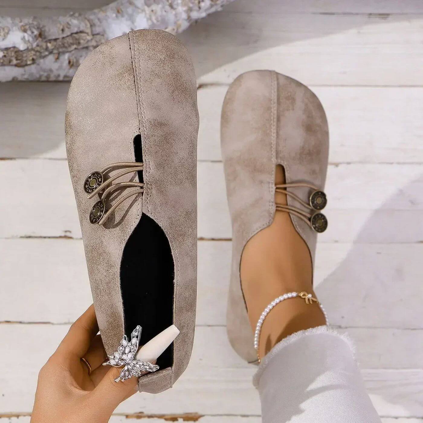 Levoire | Women's Cushioned Comfortable and Flexible Orthopedic Footwear