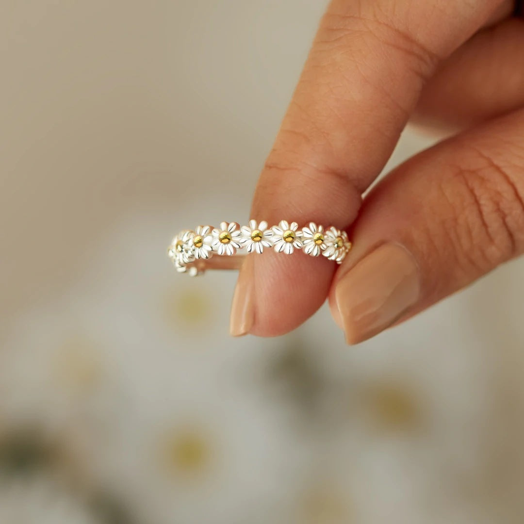 Nieves | Luxurious Flower Ring