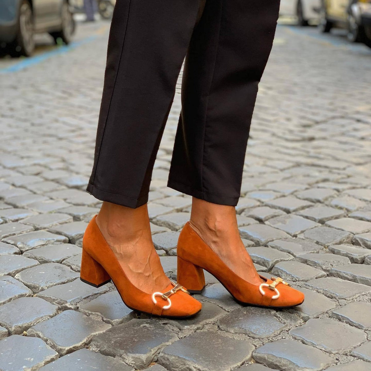 Women's Buckle Elegant Pumps With Gold Details
