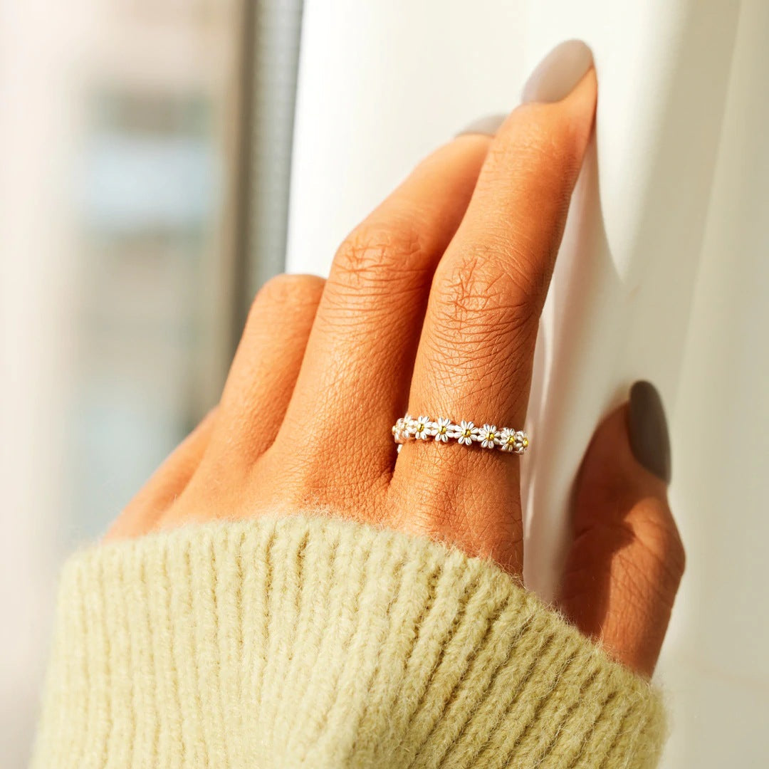 Nieves | Luxurious Flower Ring