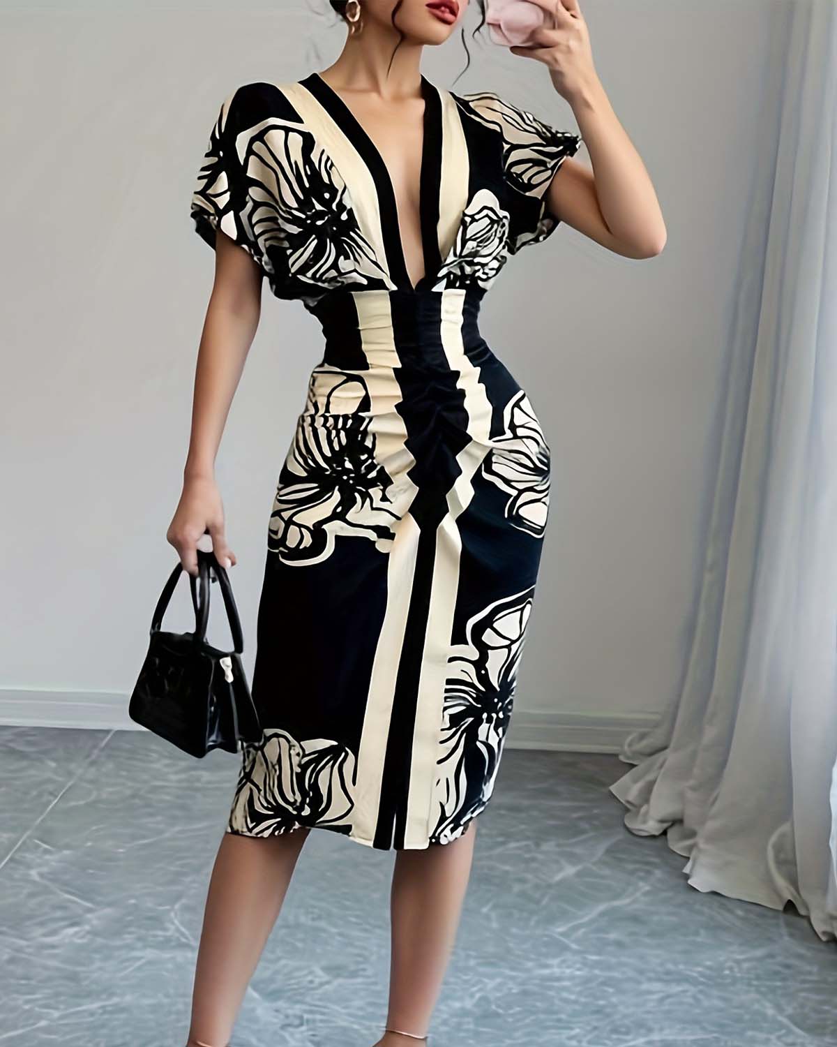 Hodiah | Women's Chic Pleated Midi Dress