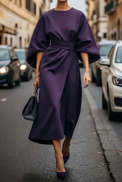Sophia | Women's Timeless Elegance with Round Neck