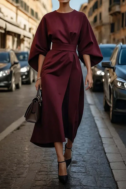 Sophia | Women's Timeless Elegance with Round Neck