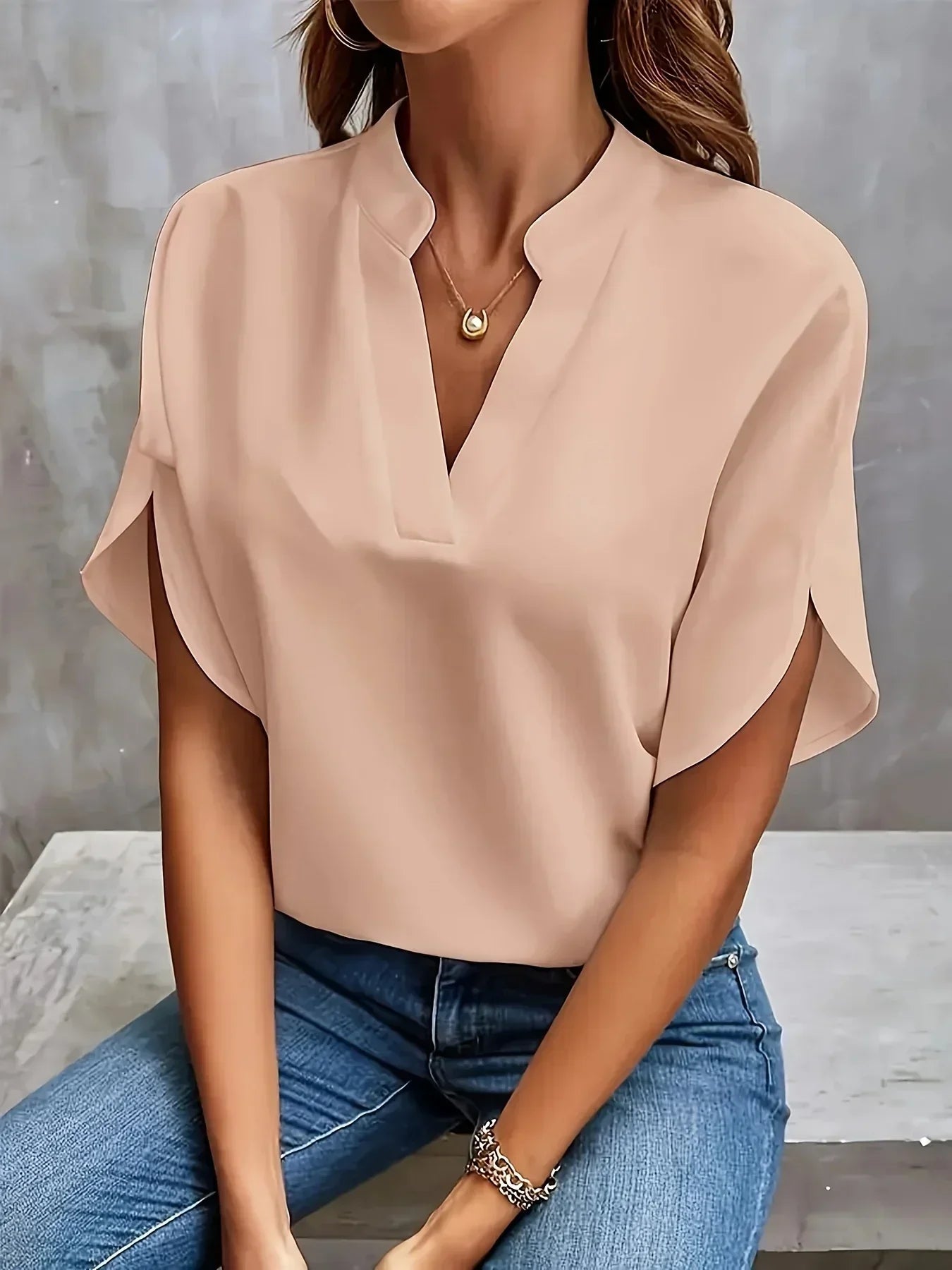 Thalia | Women's Sophisticated Blouse with Tailored Design