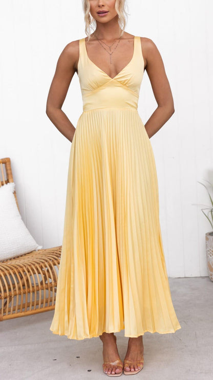 Nayeli | Women's Elegant Pleated V-Neck Maxi Dress