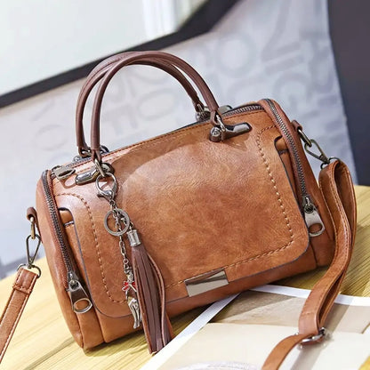 Olava | Structured Handbag