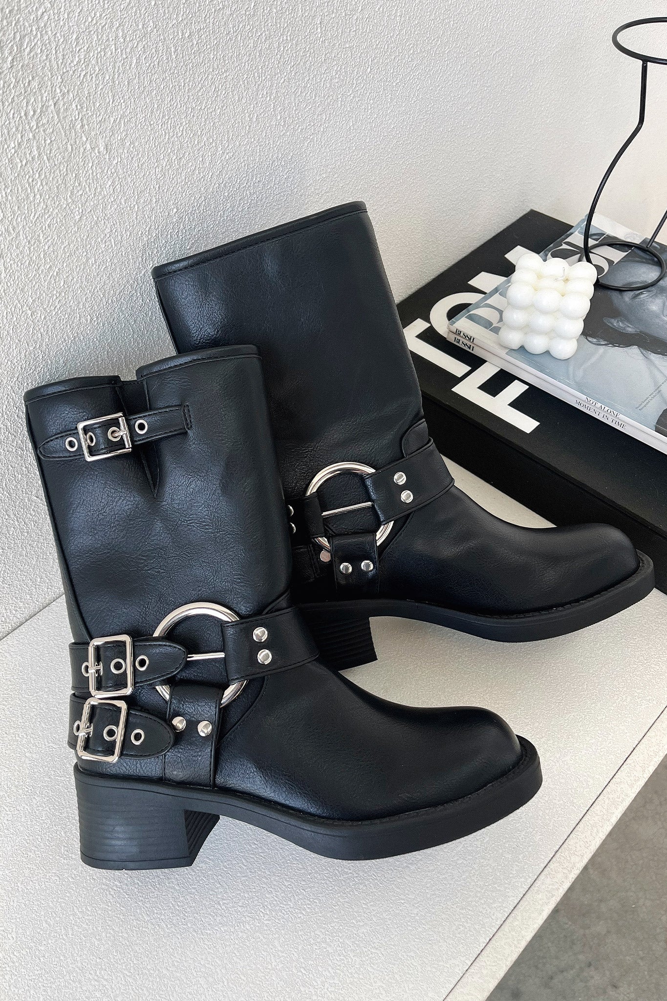 Women's Cushioned Zip Black Short Boots