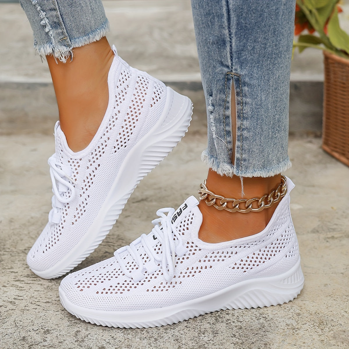 Women's Cushioned Lace-Up Everyday Orthopedic Shoes: Comfortable, Breathable, and Non-Slip