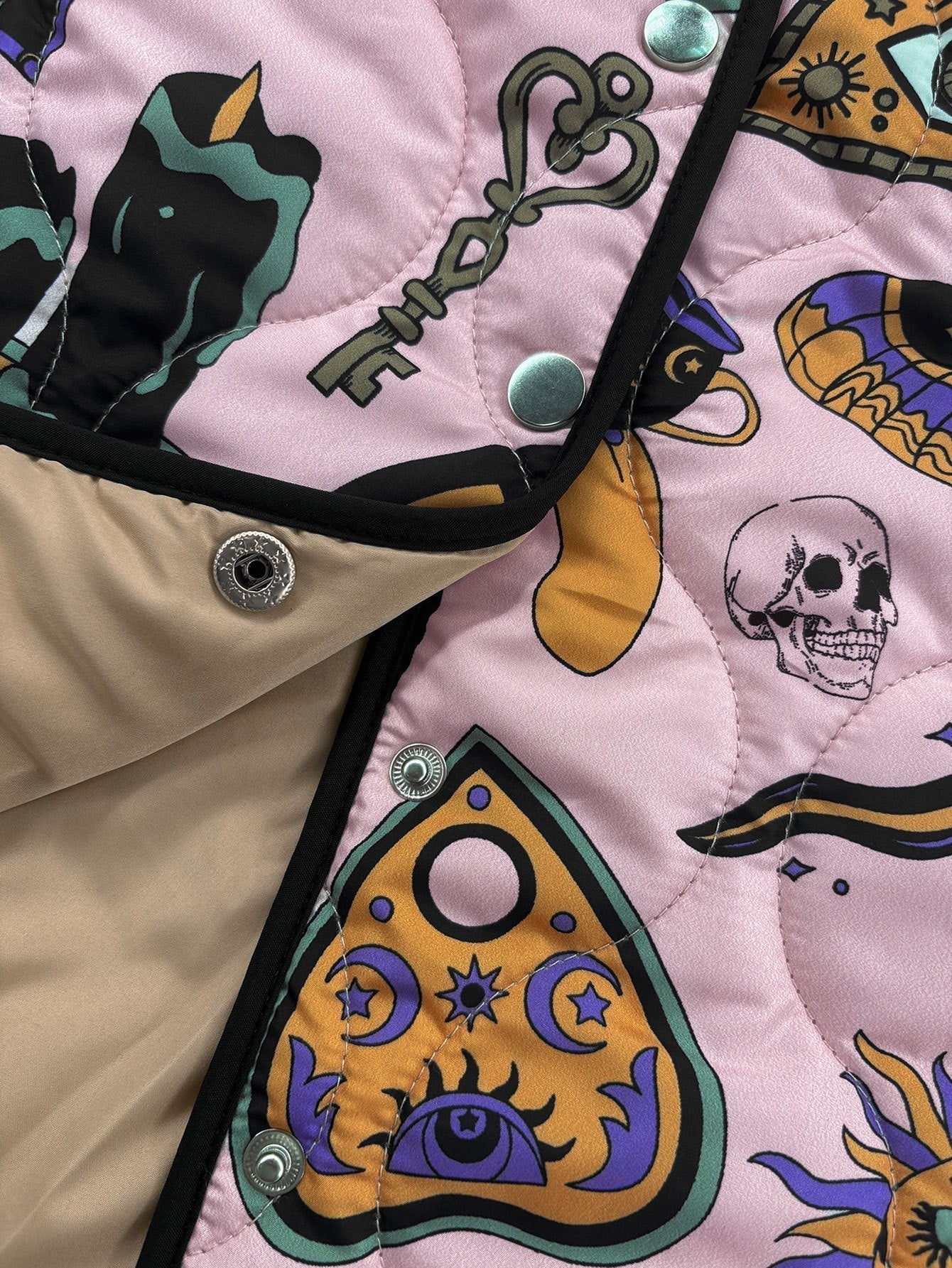 Women's Relaxed Mystic Symbols Print Quilted Jacket