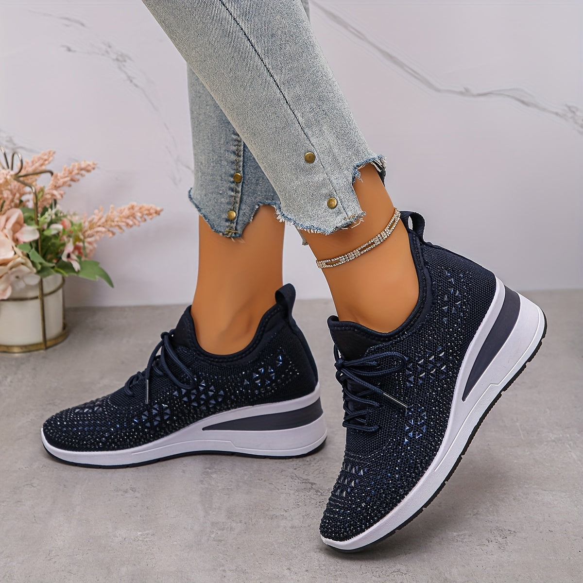 Women's Cushioned Lace-Up Comfortable Breathable Orthopedic Trainers for Everyday Wear
