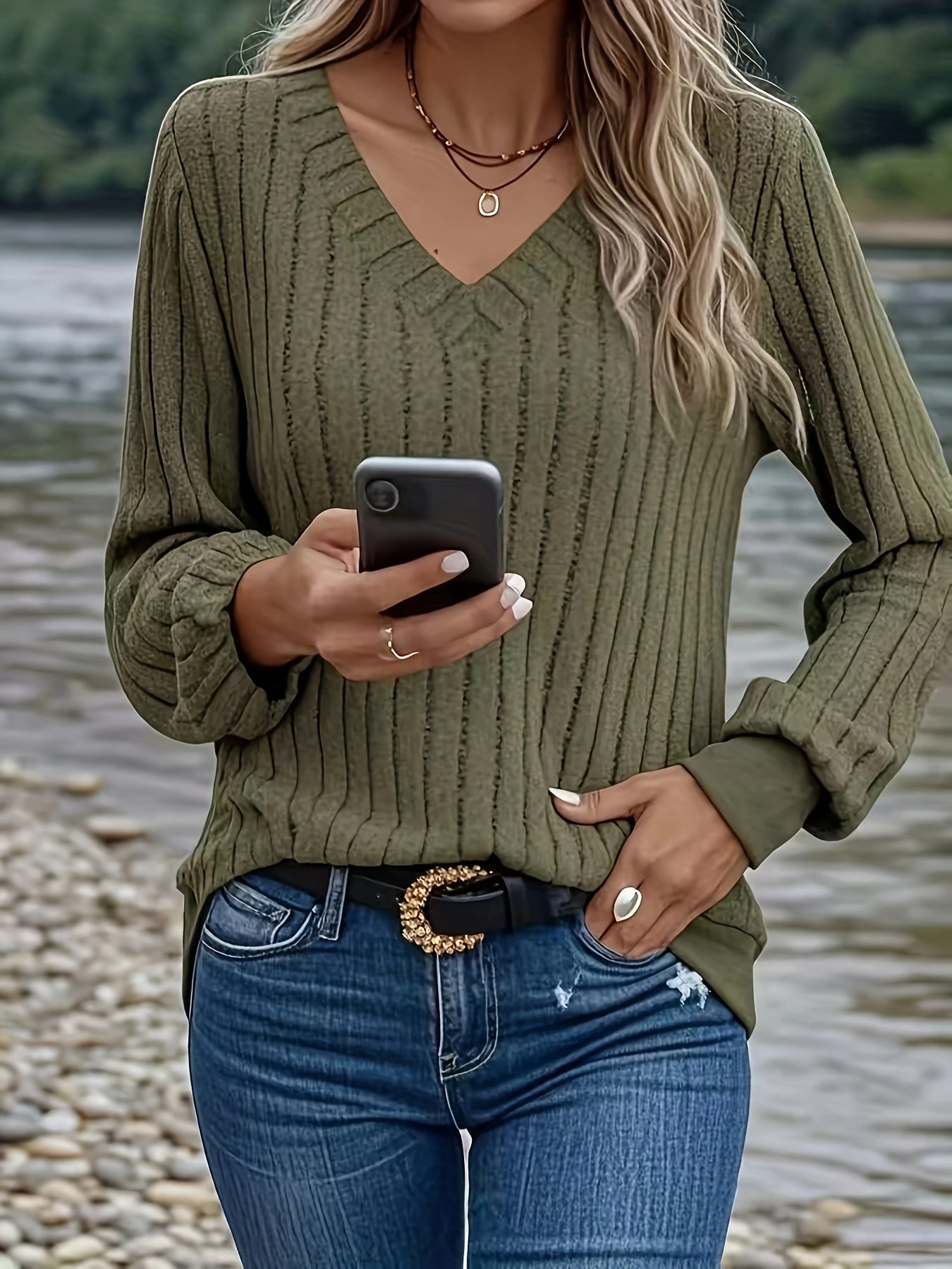 Joan | Women's Relaxed Stylish Ribbed V-Neck Sweatshirt