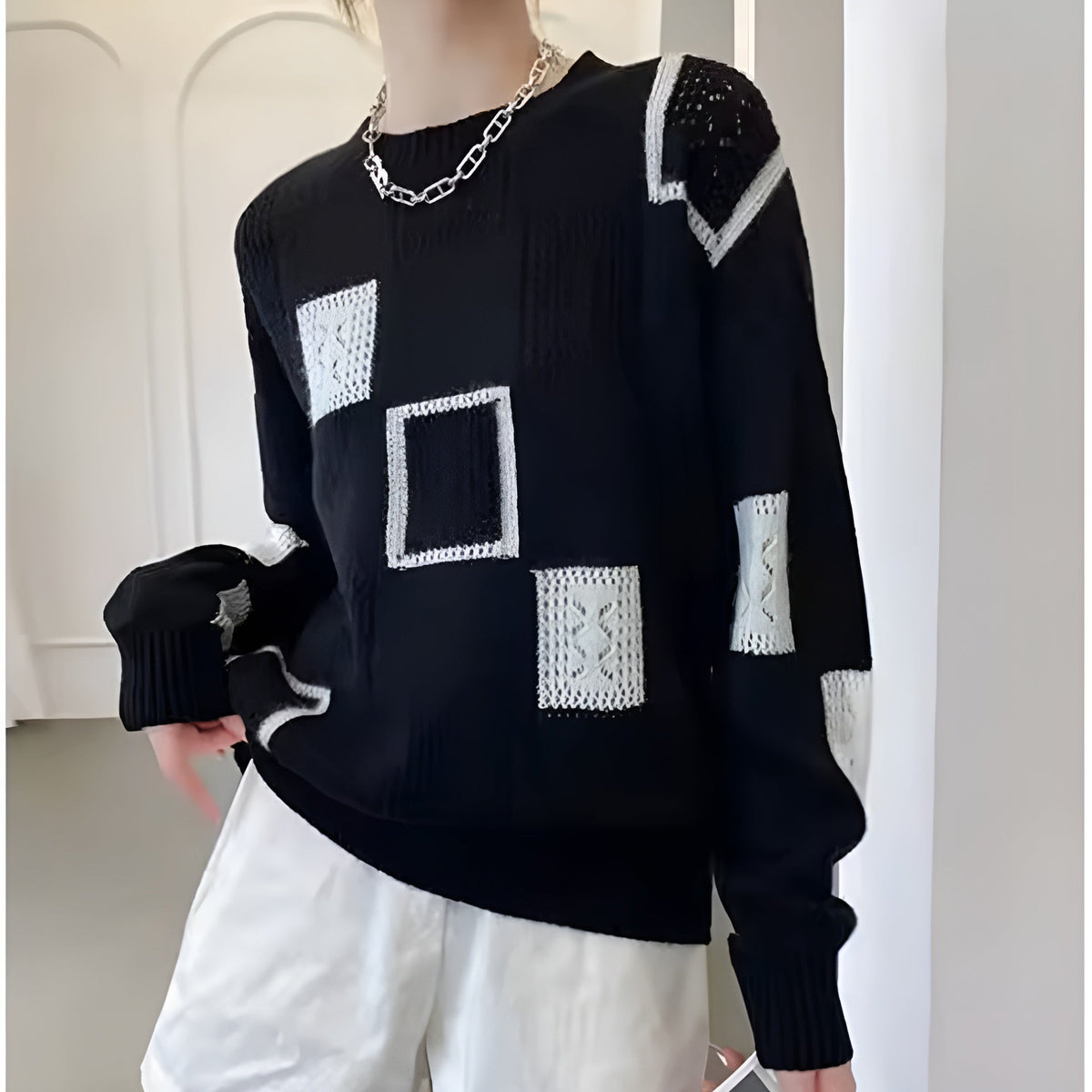 Alida | Women's Elegant Sweatshirt with Cut-Out