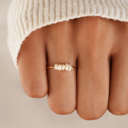Silva | Ring with Freshwater Pearls
