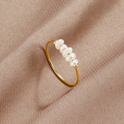 Silva | Ring with Freshwater Pearls