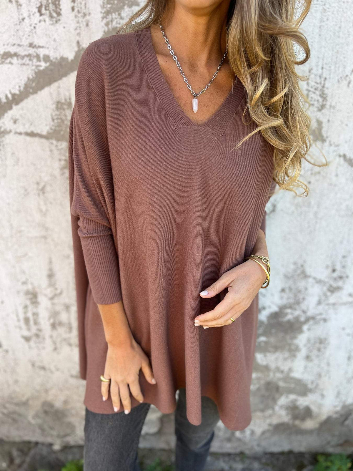 Hannah | Women's Longline V-Neck Jumper with Side Slit and Side Slits